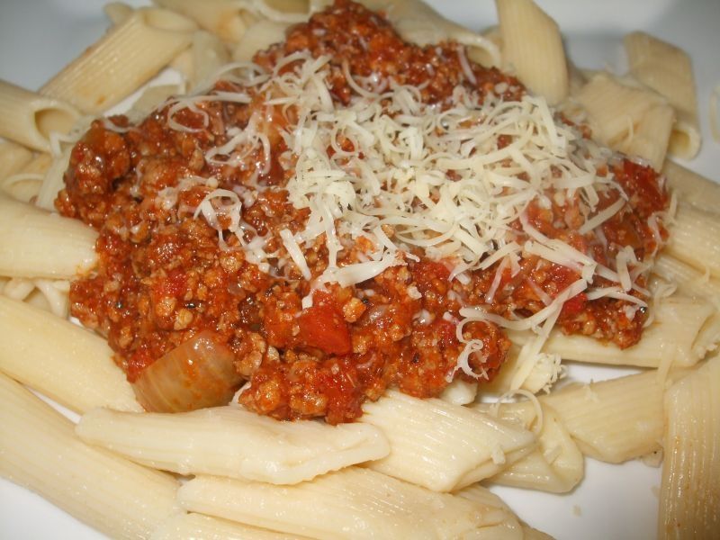 Penne z mięsem i pomidorami  Penne z mięsem i pomidorami