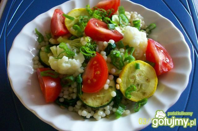 Perłowa kuskus z warzywami