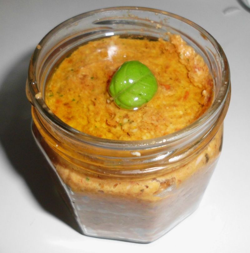 Przepis - Pesto alla siciliana przepis - Gotujmy.pl
