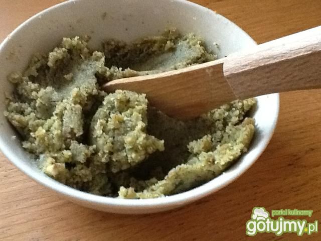 Pesto bazyliowo-orzechowe Pesto bazyliowo-orzechowe