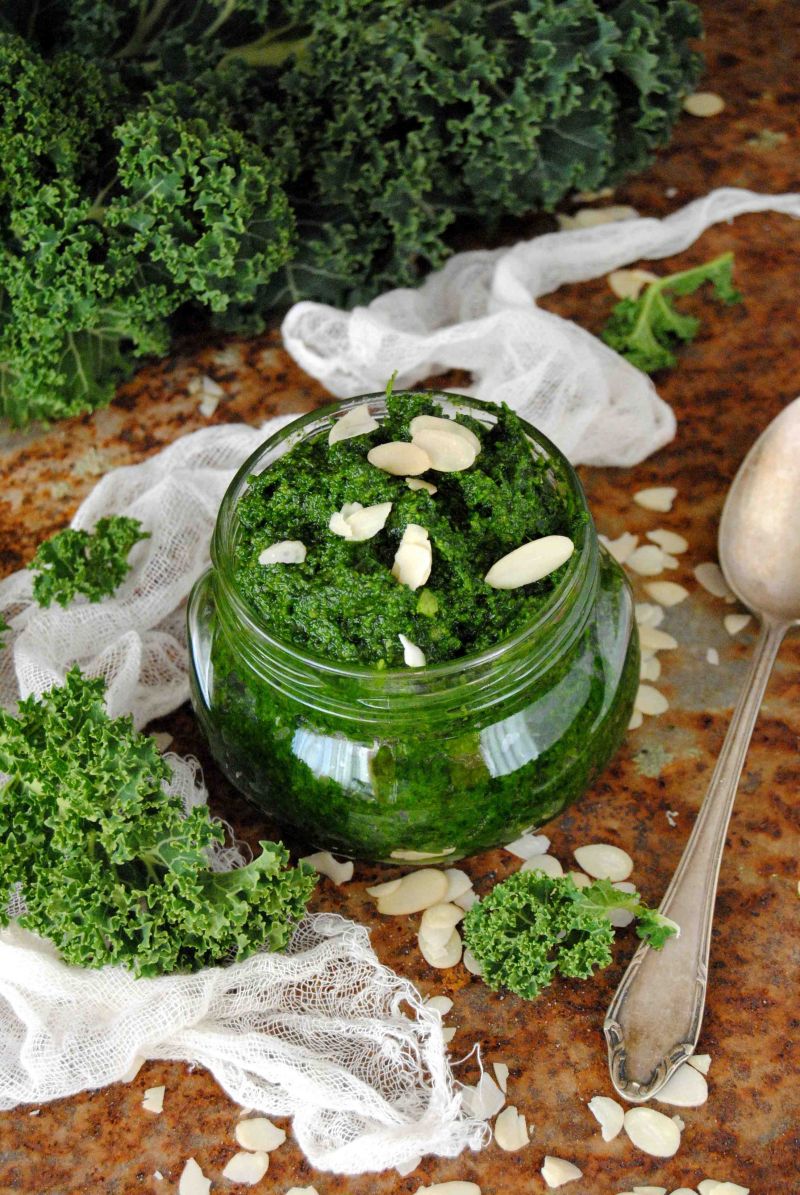 Pesto z jarmużu Pesto z jarmużu
