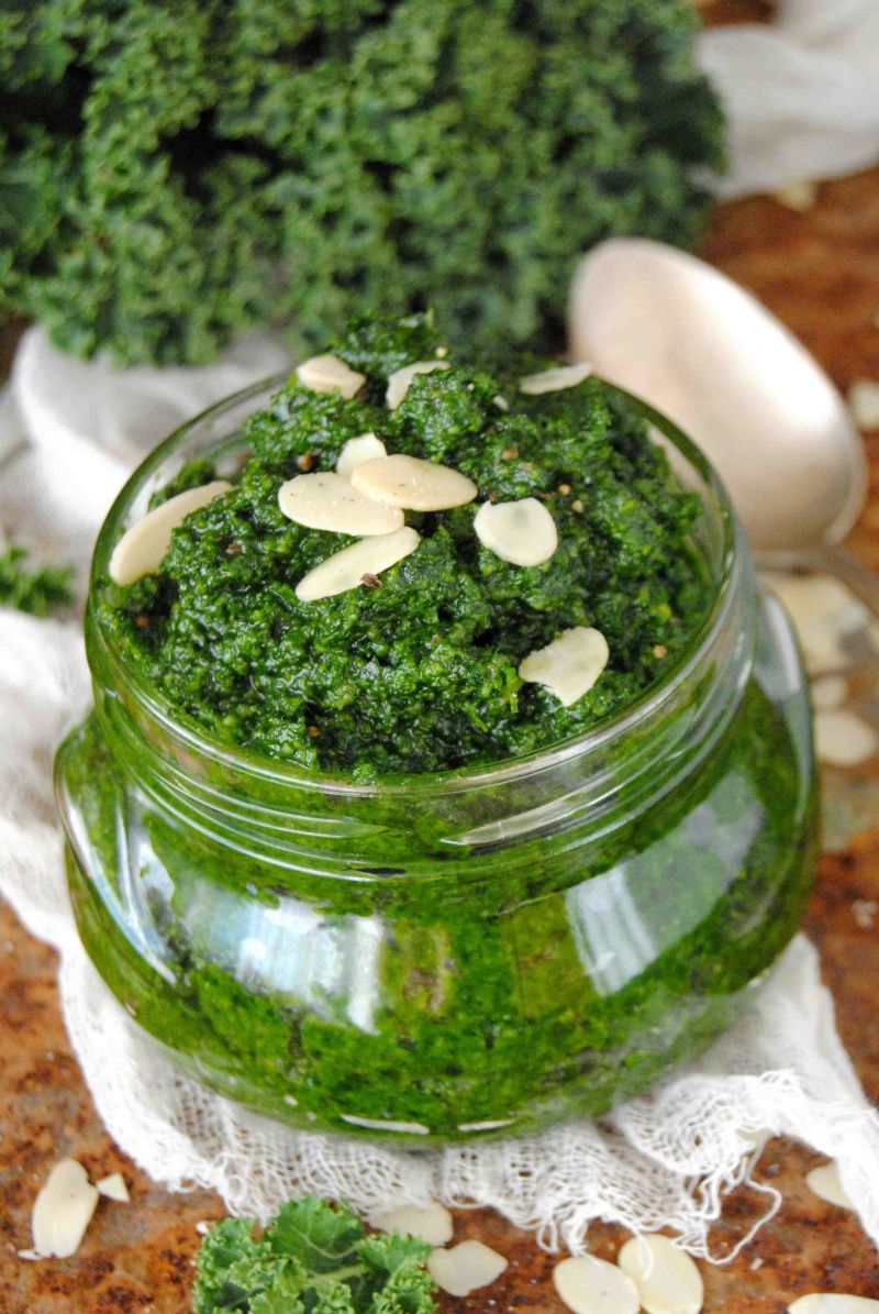 Pesto z jarmużu Pesto z jarmużu
