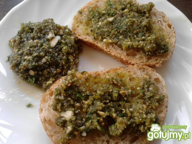 Pesto z pestek dyni i bazylii Pesto z pestek dyni i bazylii