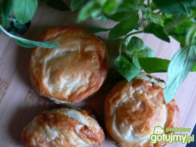 Pesto z rukoli i suszone pomidory w cieś Pesto z rukoli i suszone pomidory w cieś