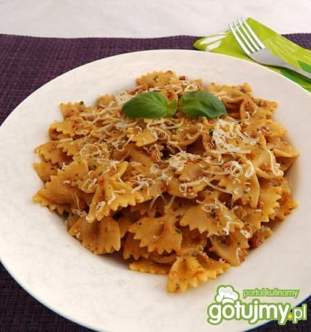 Pesto z suszonymi pomidorami