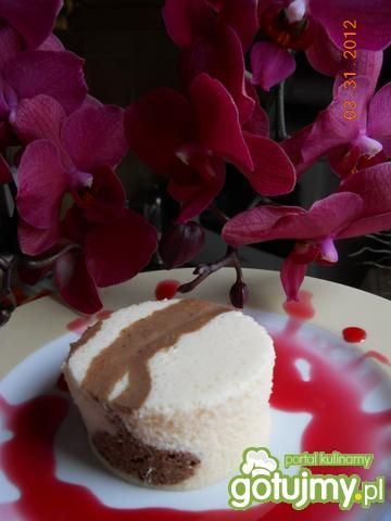 Pianka z truskawkową nutą