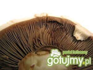 Pieczarki faszerowane-pieczone