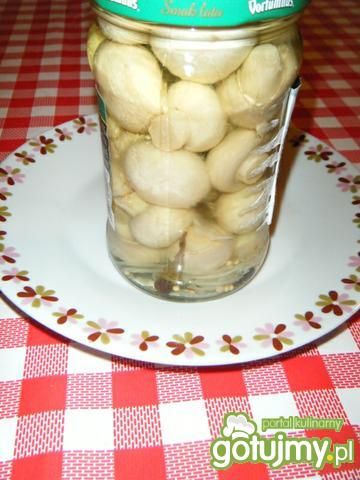 Pieczarki marynowane  Pieczarki marynowane