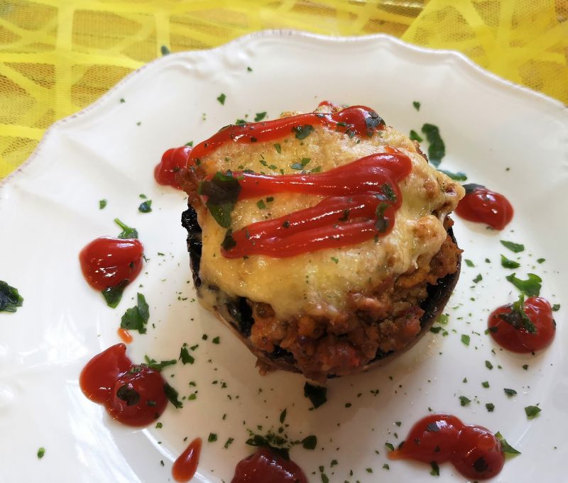 Pieczarki nadziane mięsem Pieczarki nadziane mięsem