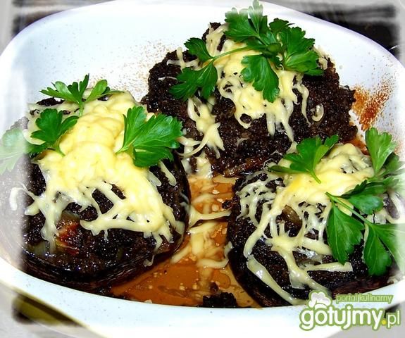 Pieczarki Portobello nadziewane kaszanką