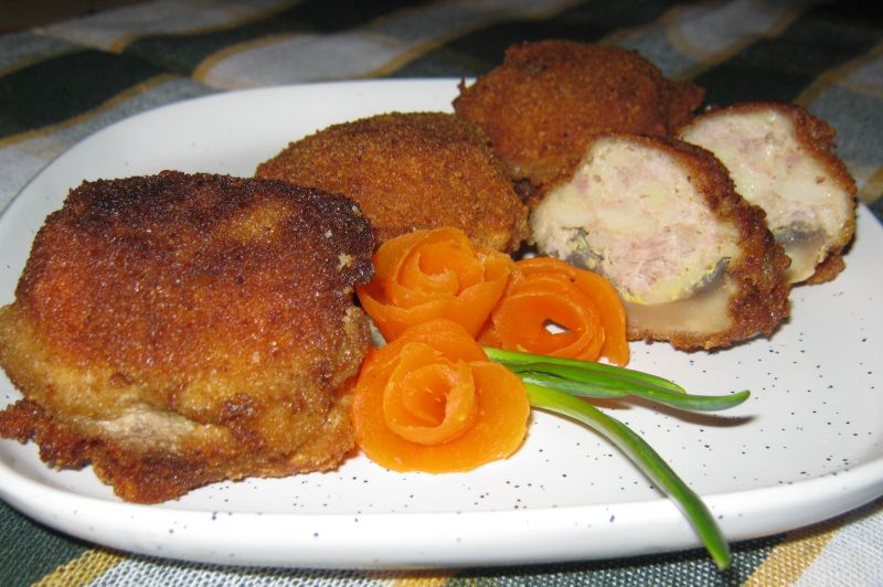 Pieczarki smażone z farszem