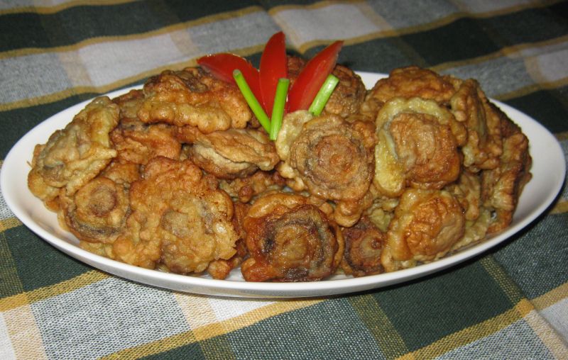 Pieczarki w naleśnikowym odzieniu Pieczarki w naleśnikowym odzieniu