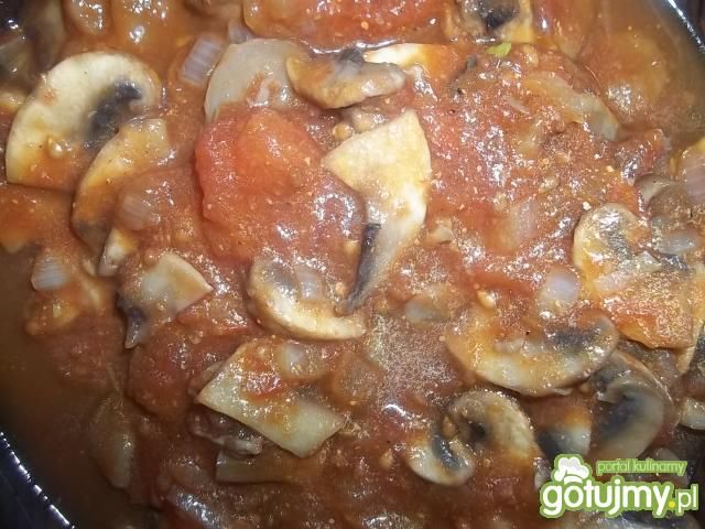 Pieczarki w sosie pomidorowym 3 Pieczarki w sosie pomidorowym 3