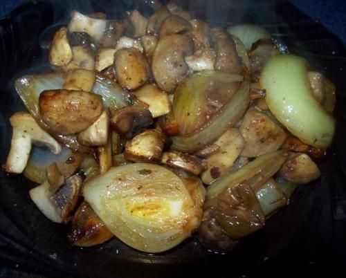 Pieczarki z cebulką