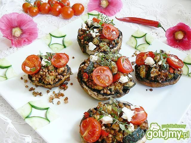 Pieczarki z grilla nadziewane cukinią 