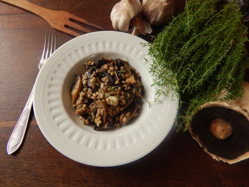 Pieczarki z pęczakiem