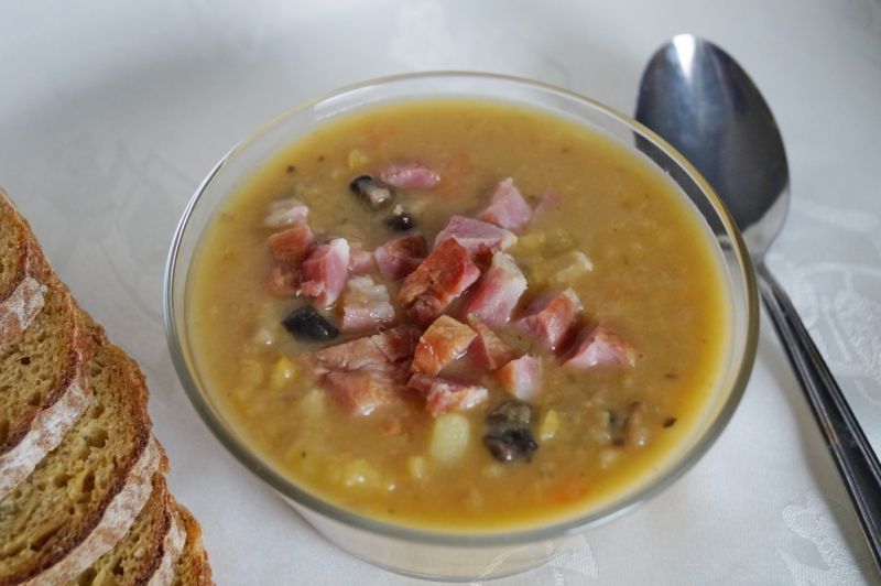 Pieczarkowa grochówka