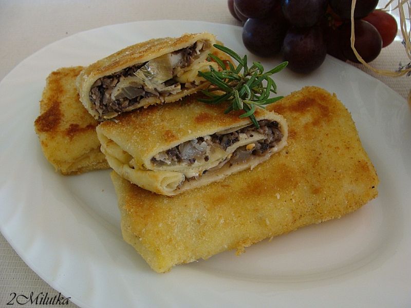 Pieczarkowe krokiety z roladą ustrzycką Pieczarkowe krokiety z roladą ustrzycką