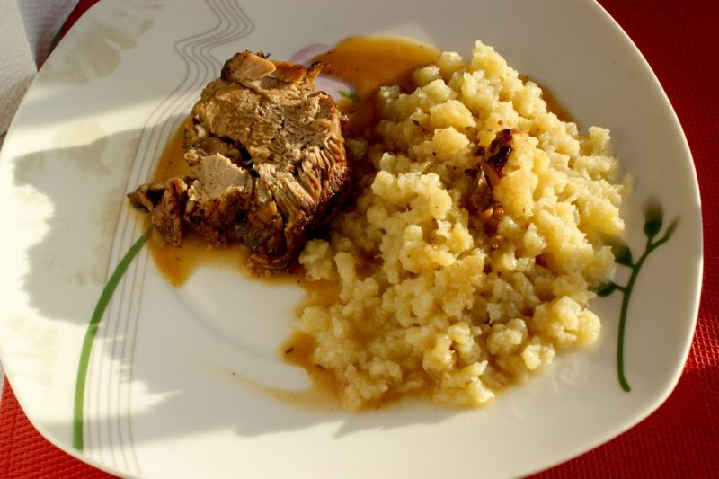 Pieczeń cielęca w estragonie Pieczeń cielęca w estragonie