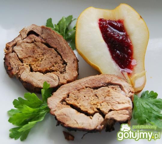 Pieczeń indycza z gruszkami  