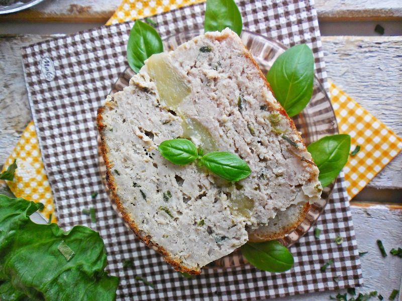 Pieczeń indycza z prażonym jabłkiem Pieczeń indycza z prażonym jabłkiem