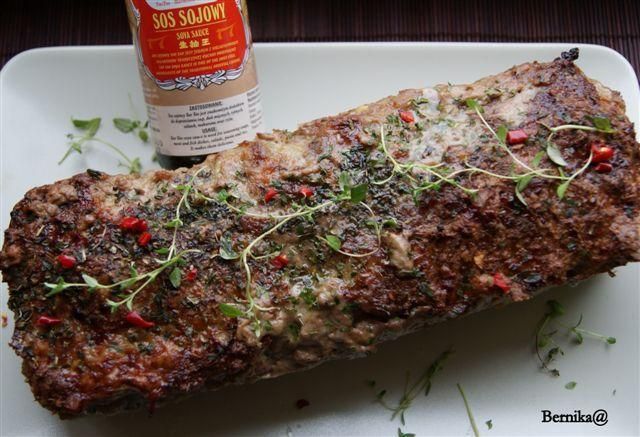 Pieczeń rzymska z tymiankiem i chilli