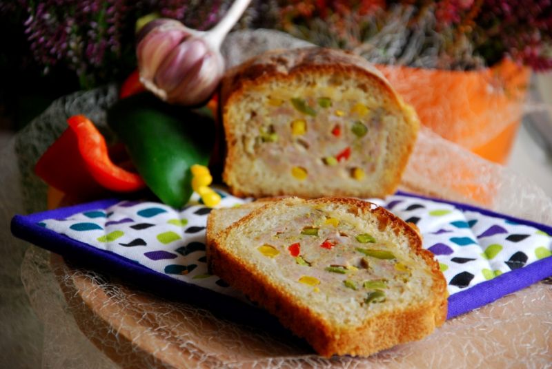 Pieczeń w chlebie schowana Pieczeń w chlebie schowana