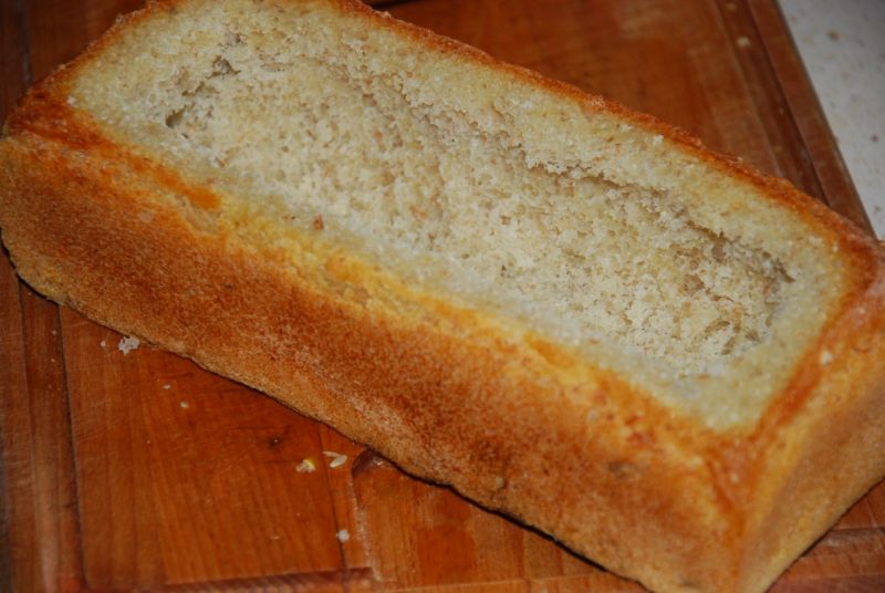 Pieczeń w chlebie schowana