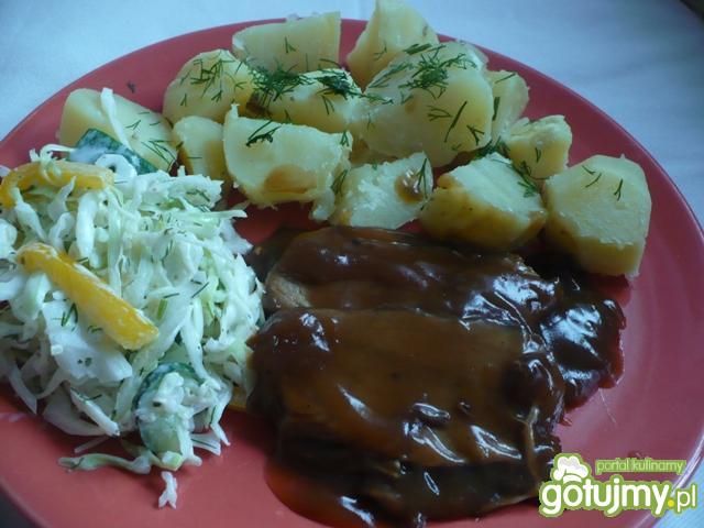 Pieczeń w ciemnym sosie