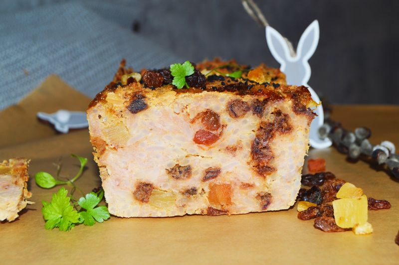 Pieczeń wieprzowa z ryżem i mieszanką keksową