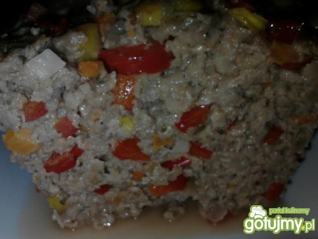 Pieczeń z mięsa mielonego z papryką Pieczeń z mięsa mielonego z papryką