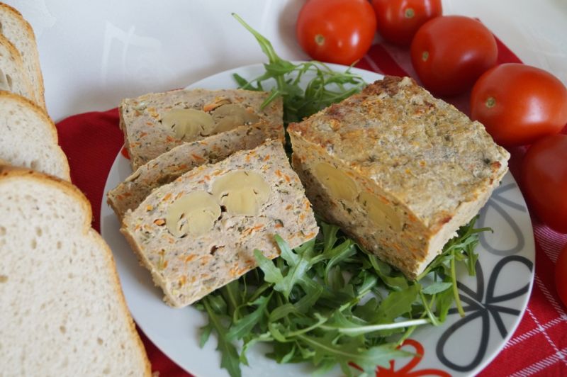 Pieczeń z pieczarkami Pieczeń z pieczarkami