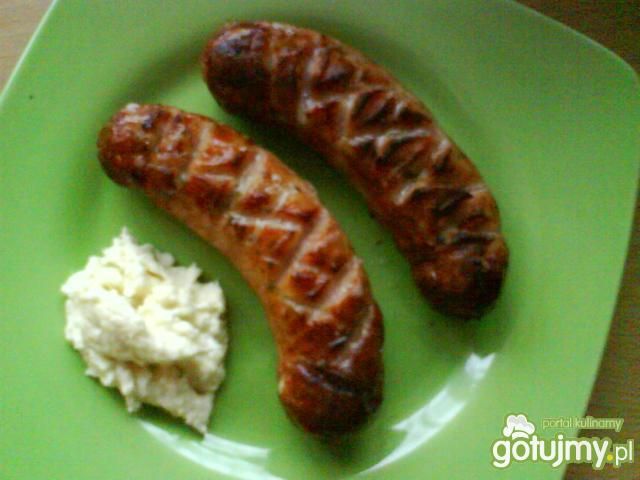 Pieczona biała kiełbasa Pieczona biała kiełbasa