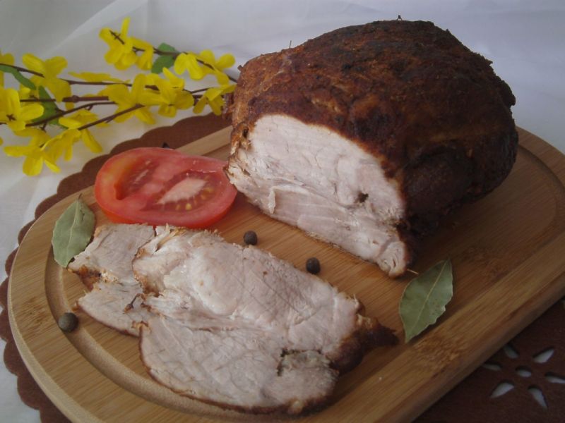 Pieczona łopatka w marynacie paprykowej Pieczona łopatka w marynacie paprykowej