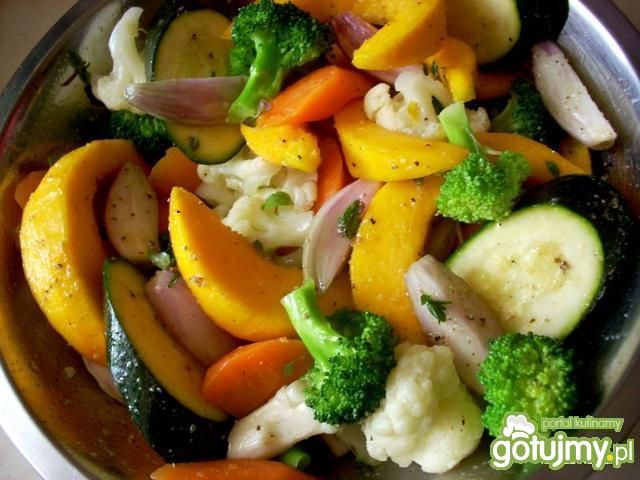 Pieczona mieszanka warzyw  Pieczona mieszanka warzyw