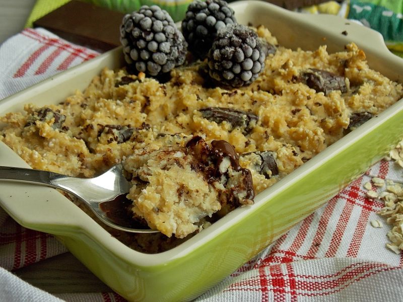 Pieczona owsianka z ricottą i czekoladą Pieczona owsianka z ricottą i czekoladą