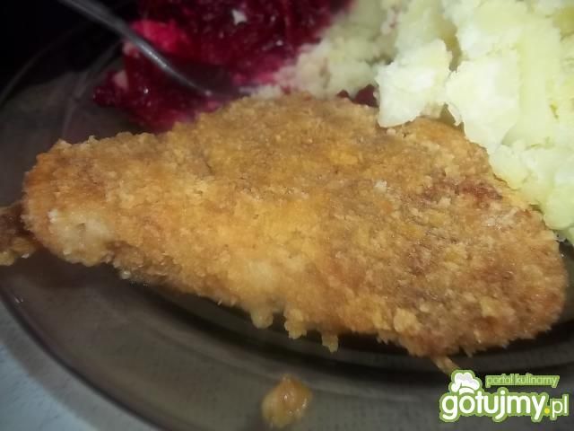 Pieczona panierowana pierś z kurczaka