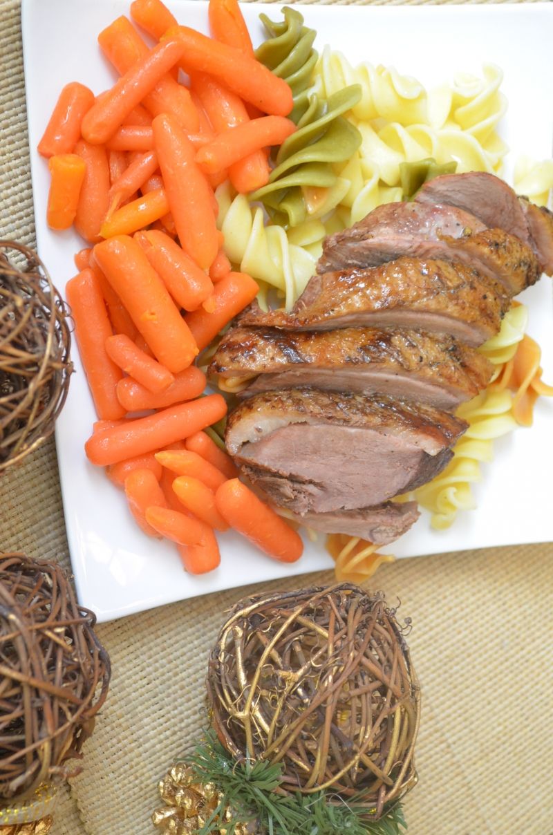 Pieczona pierś z gęsi Pieczona pierś z gęsi