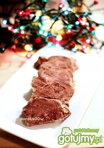 Pieczona polędwica wołowa korzenna