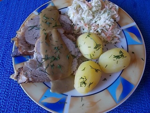 Pieczona szynka w sosie własnym Pieczona szynka w sosie własnym