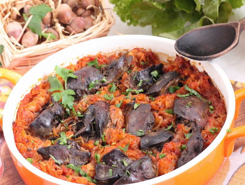 Pieczona wątróbka w kapuście