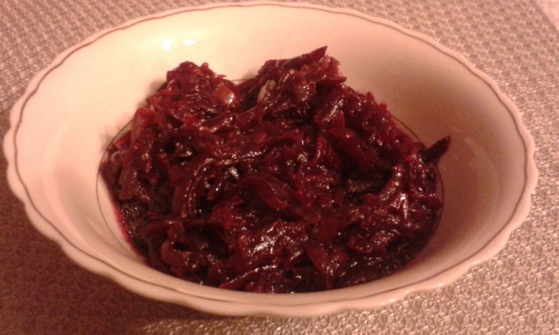 Pieczone buraki z cebulą Pieczone buraki z cebulą