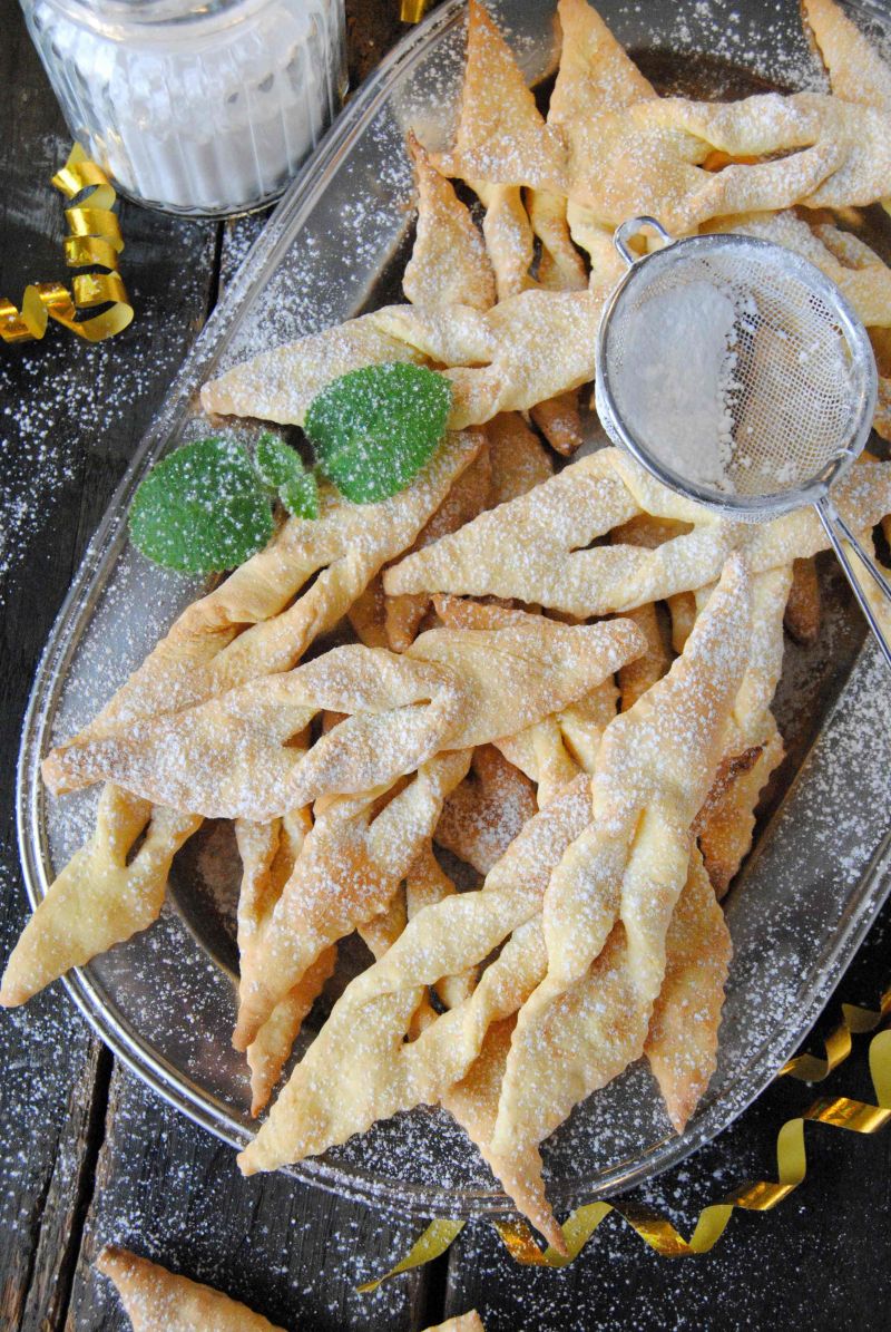 Pieczone faworki  Pieczone faworki