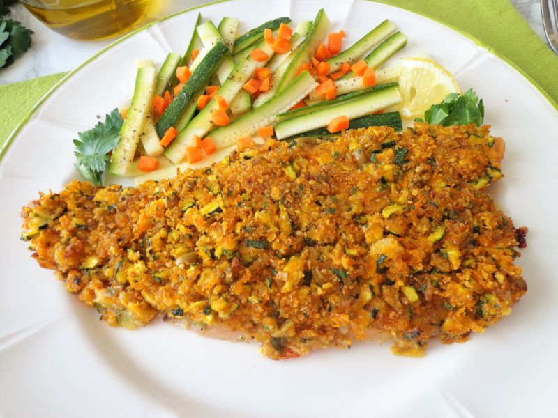 Pieczone filety pstrąga łososiowego z cukinią Pieczone filety pstrąga łososiowego z cukinią