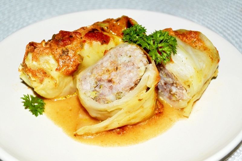 Pieczone gołąbki w sosie pomidorowym Pieczone gołąbki w sosie pomidorowym