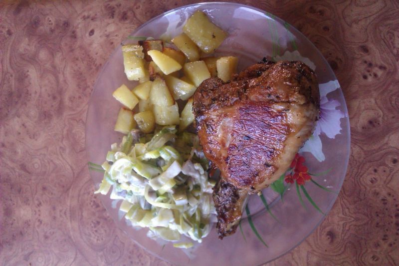 Pieczone golonko z indyka Pieczone golonko z indyka