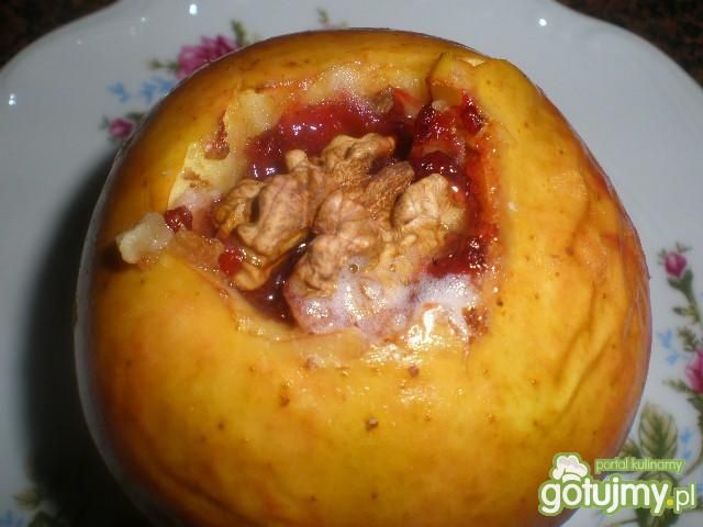 Pieczone jabłka z orzechami i konfiturą  Pieczone jabłka z orzechami i konfiturą