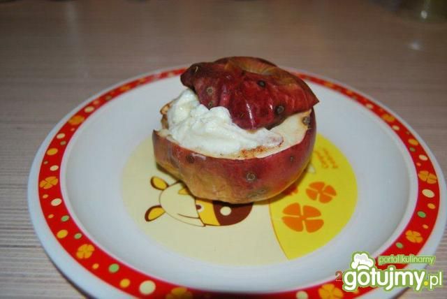 Pieczone jabłuszka z serkiem Pieczone jabłuszka z serkiem