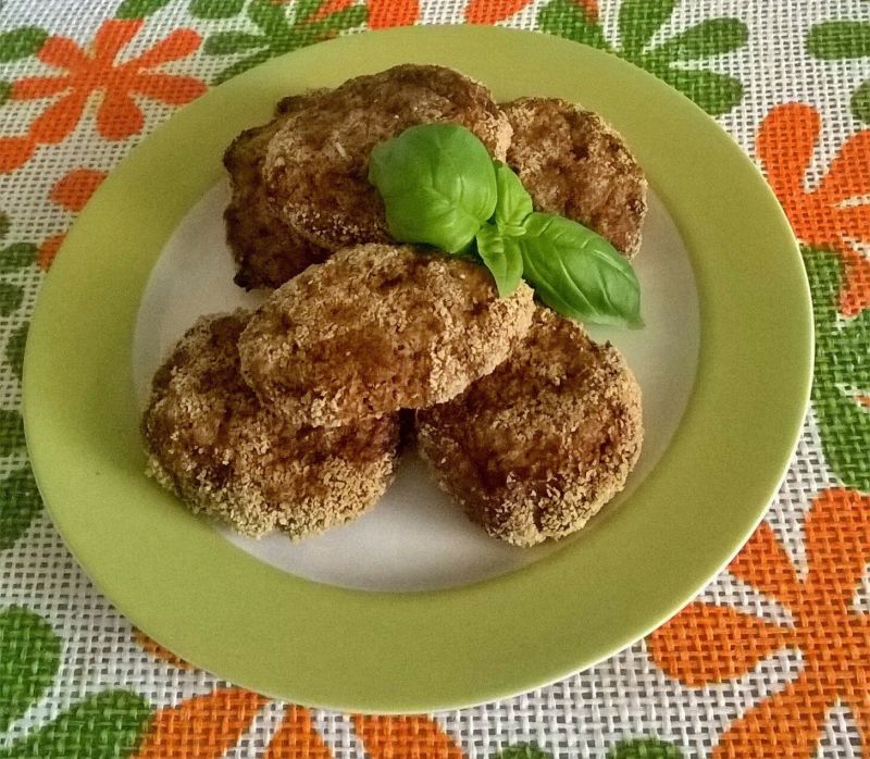 Pieczone kotlety mięsno - pieczarkowe Pieczone kotlety mięsno - pieczarkowe