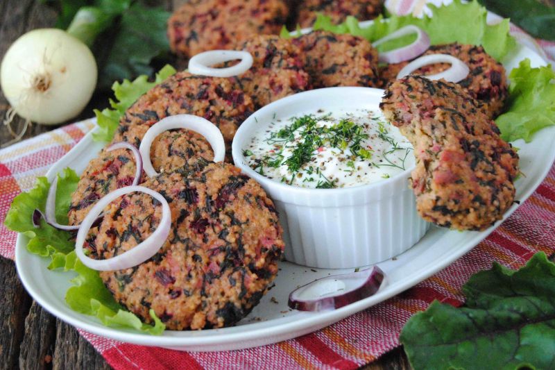 Pieczone kotlety z botwinką